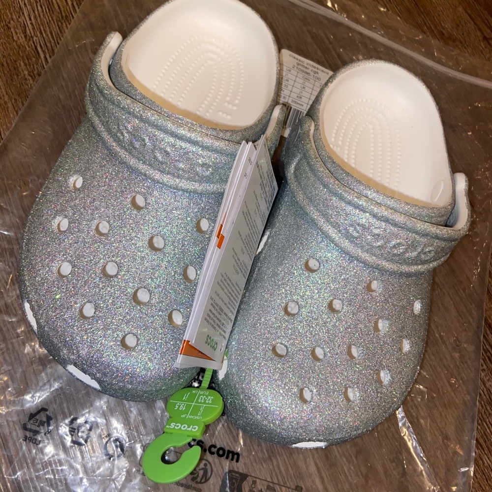 CROCS Kids Glitter Water Shoes - Silver